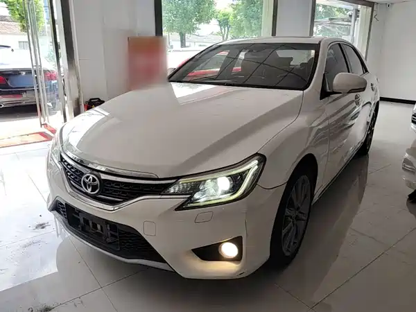 Toyota Reiz 2016