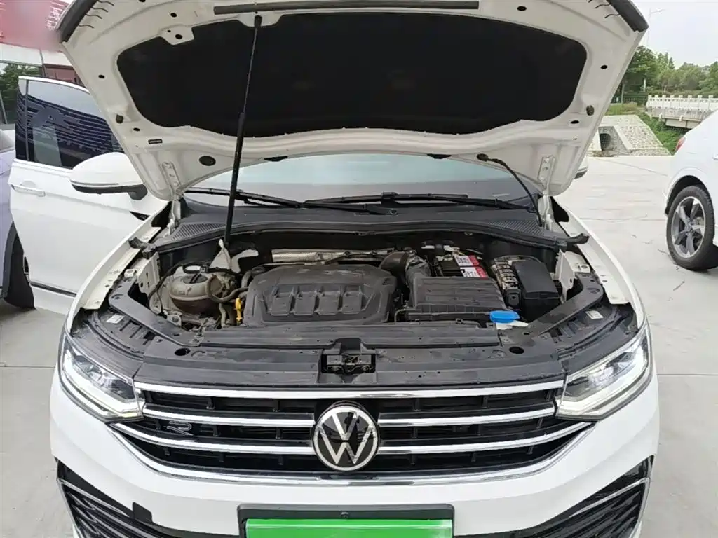 Volkswagen Tiguan L 2021 — фото 20