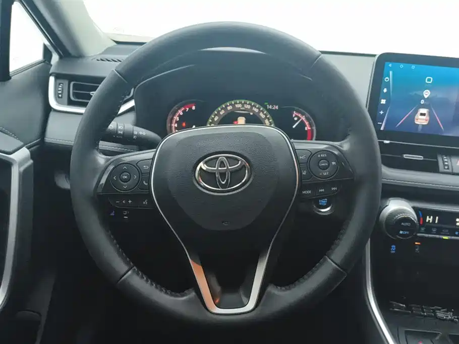 Toyota RAV4 2021 — фото 15