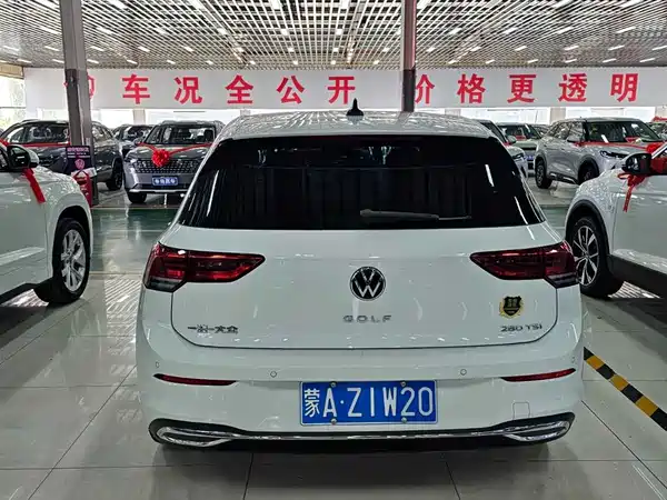 Volkswagen Golf 2023