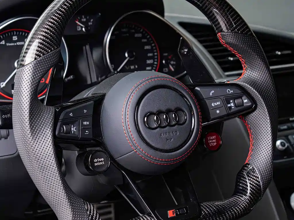 Audi R8 2015 — фото 13