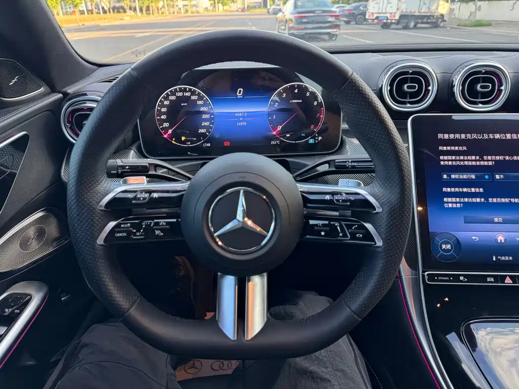 Mercedes-Benz C-Class 2023 — фото 15