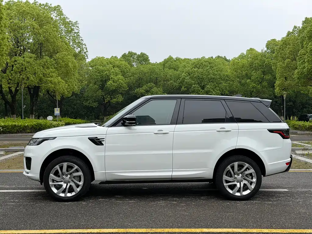 Land Rover Sport 2020 — фото 23