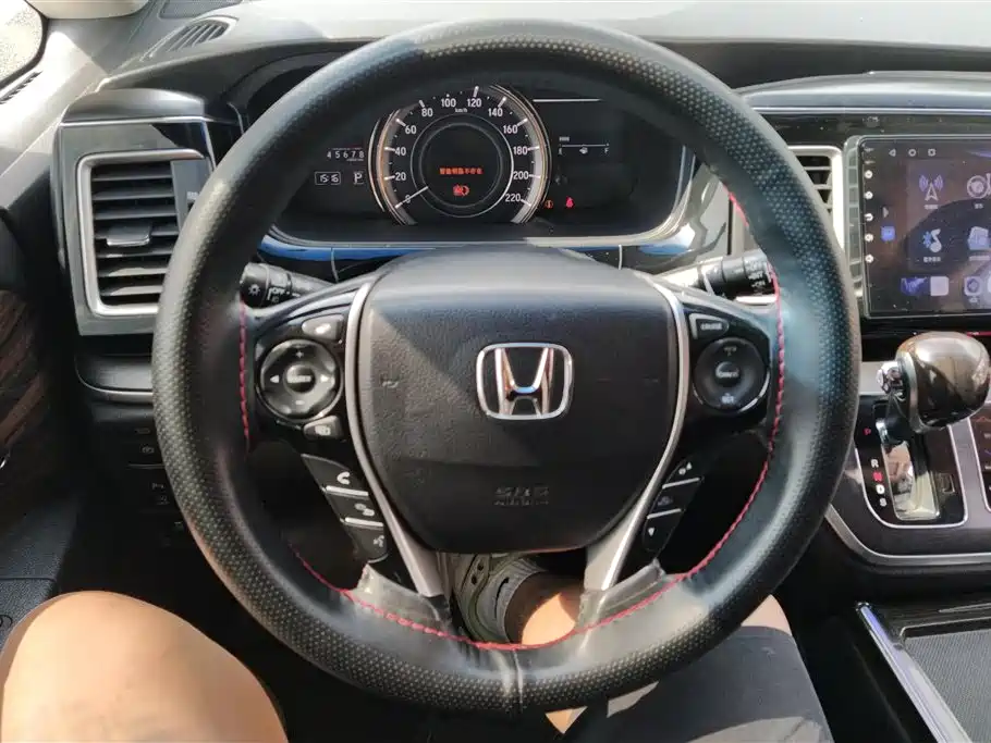 Honda Elysion 2017 — фото 15