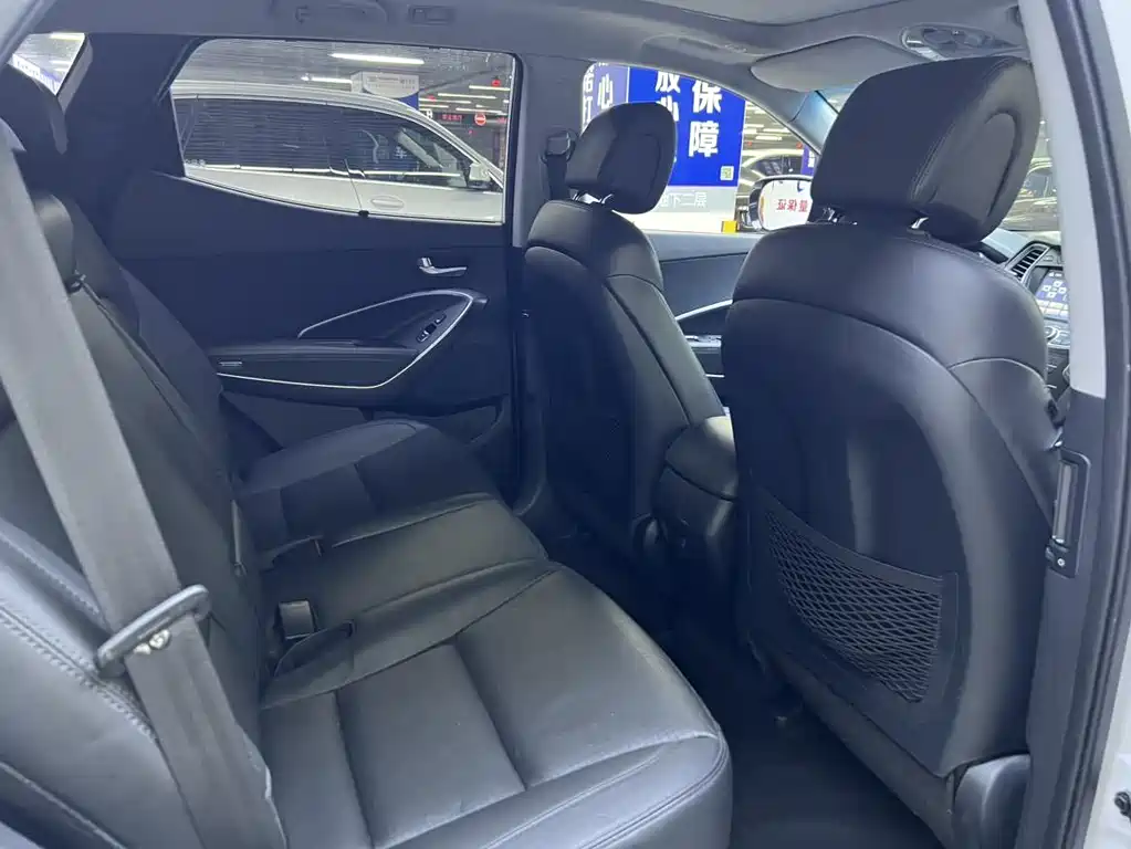 Hyundai Santa Fe 2015 — фото 13