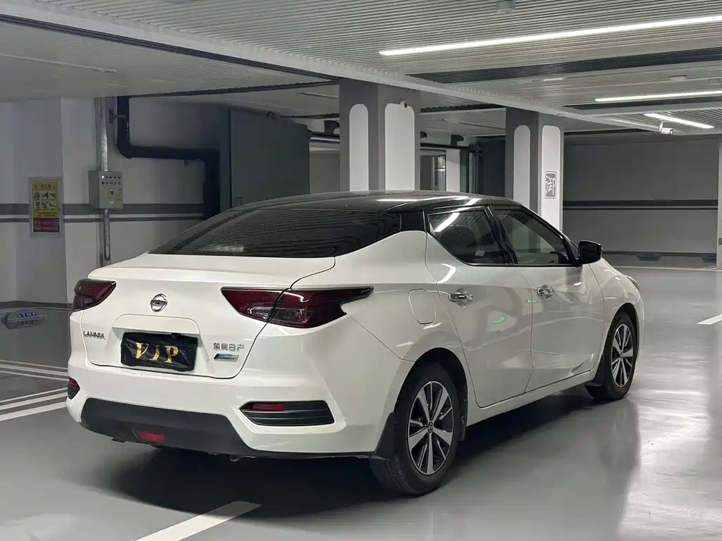 Nissan Bluebird 2018 — фото 23