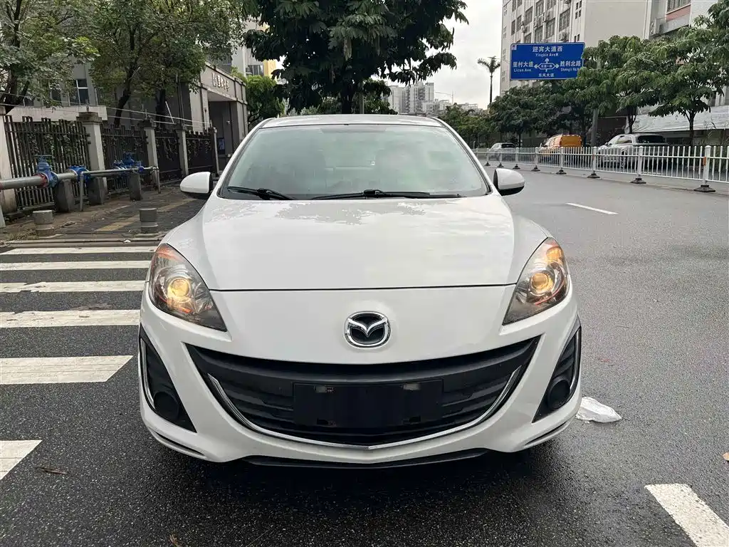 Mazda 3 Xingcheng 2015 — фото 14