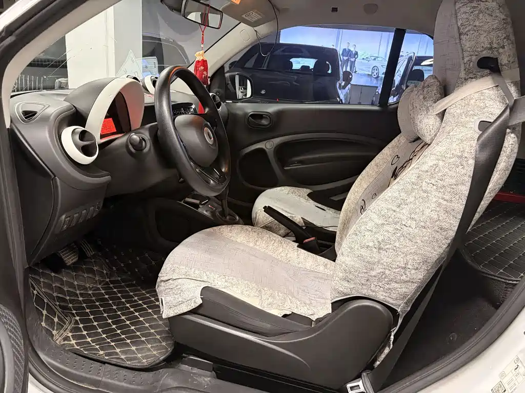 smart Fortwo 2016 — фото 12