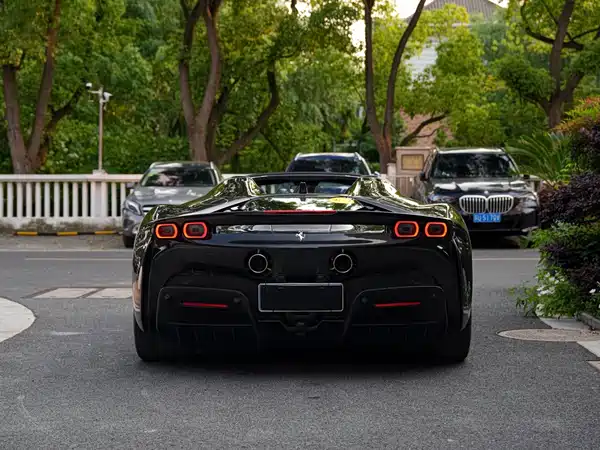 Ferrari SF90 2024