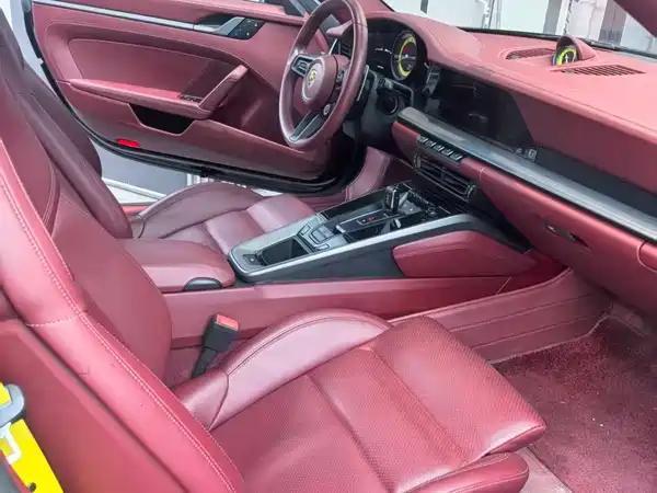 Porsche 911 2023