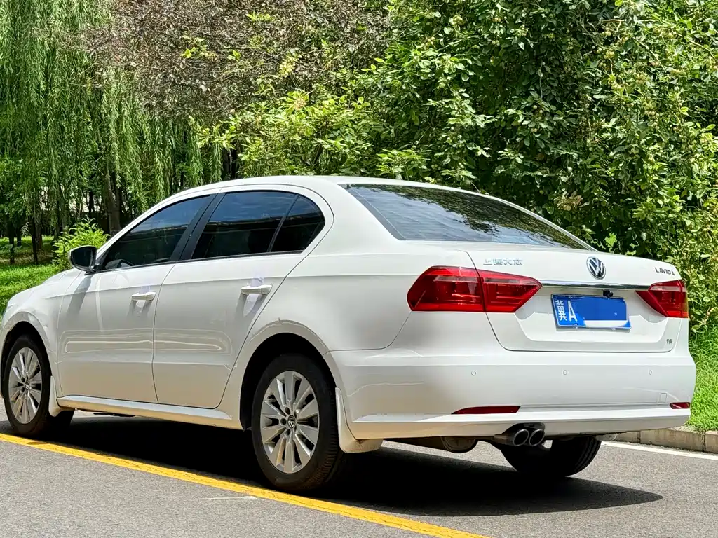 Volkswagen Lavida 2015