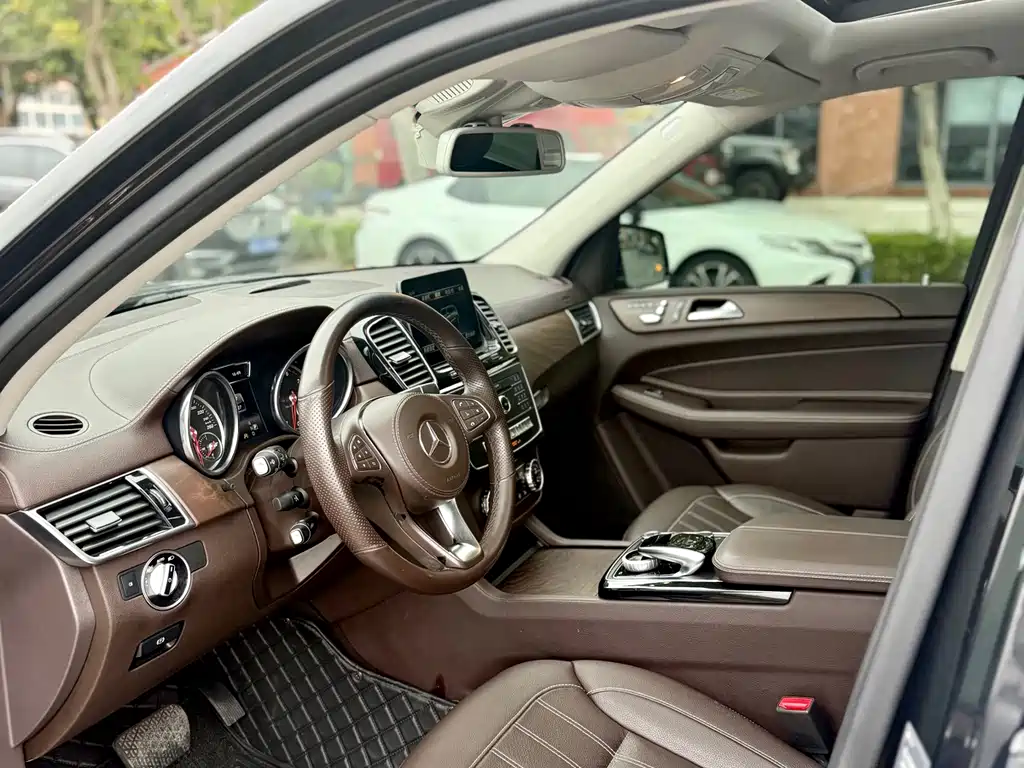 Mercedes-Benz GLS 2016 — фото 22