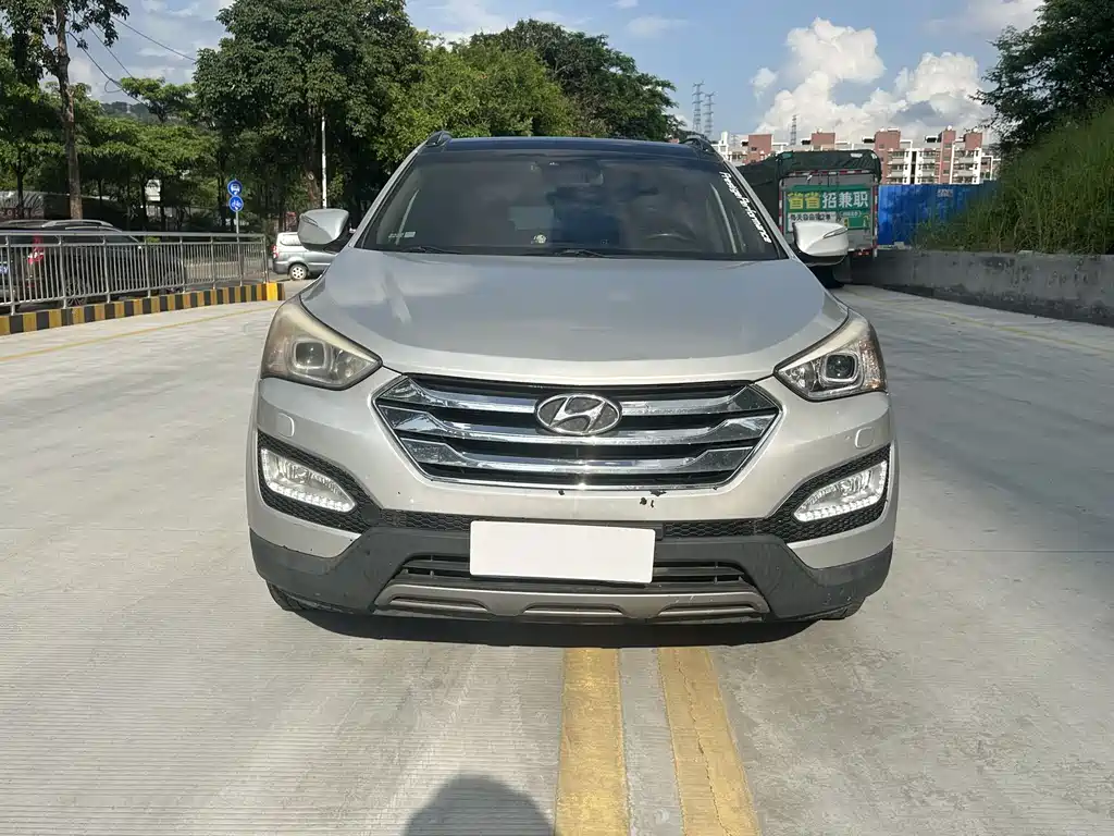 Hyundai Santa Fe 2013