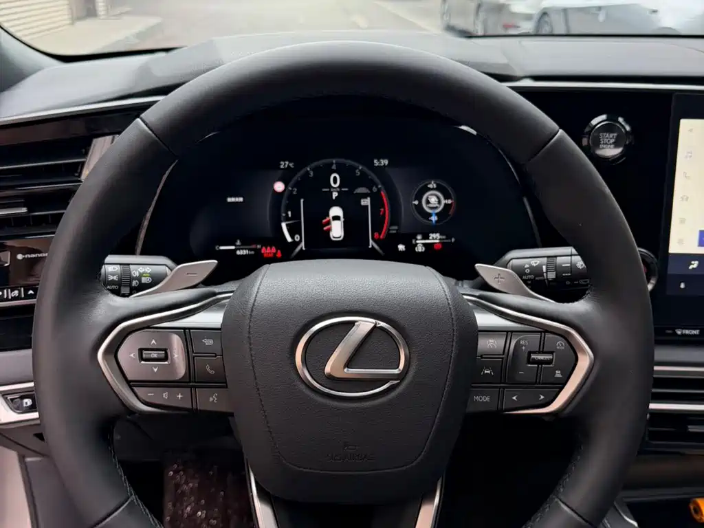 Lexus RX 2025 — фото 12