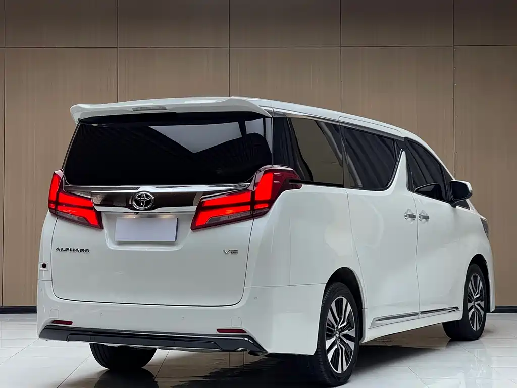 Toyota Alphard 2019