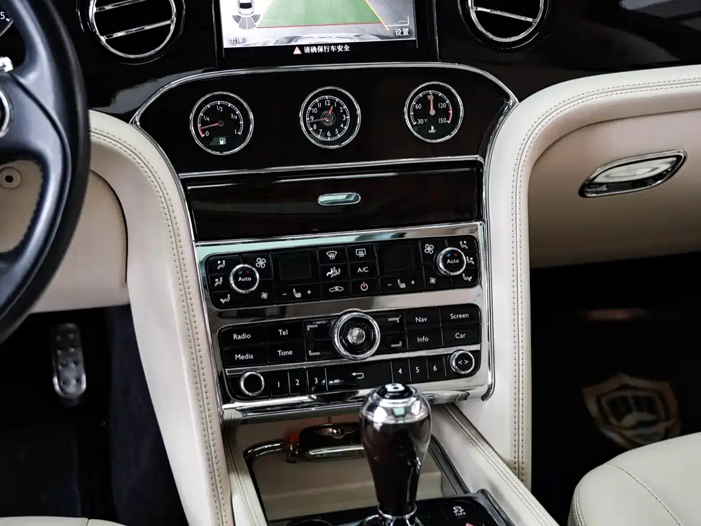 Bentley Mulsanne 2013 — фото 19