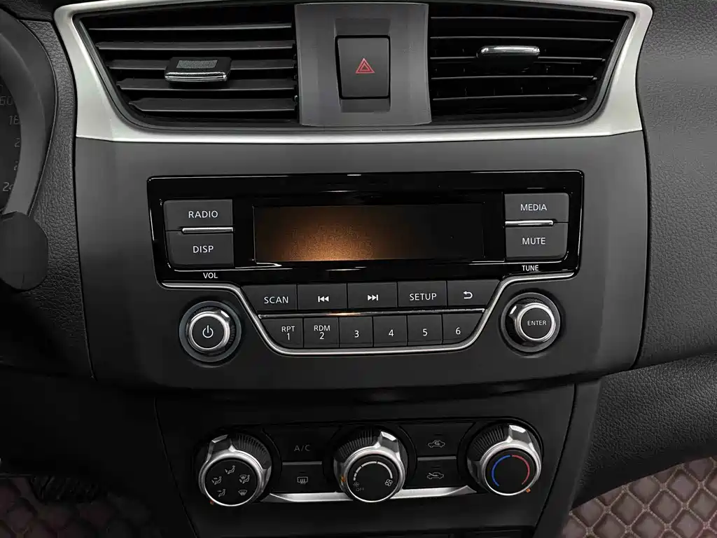 Nissan Sylphy 2024 — фото 9