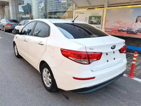 Kia K2 2012