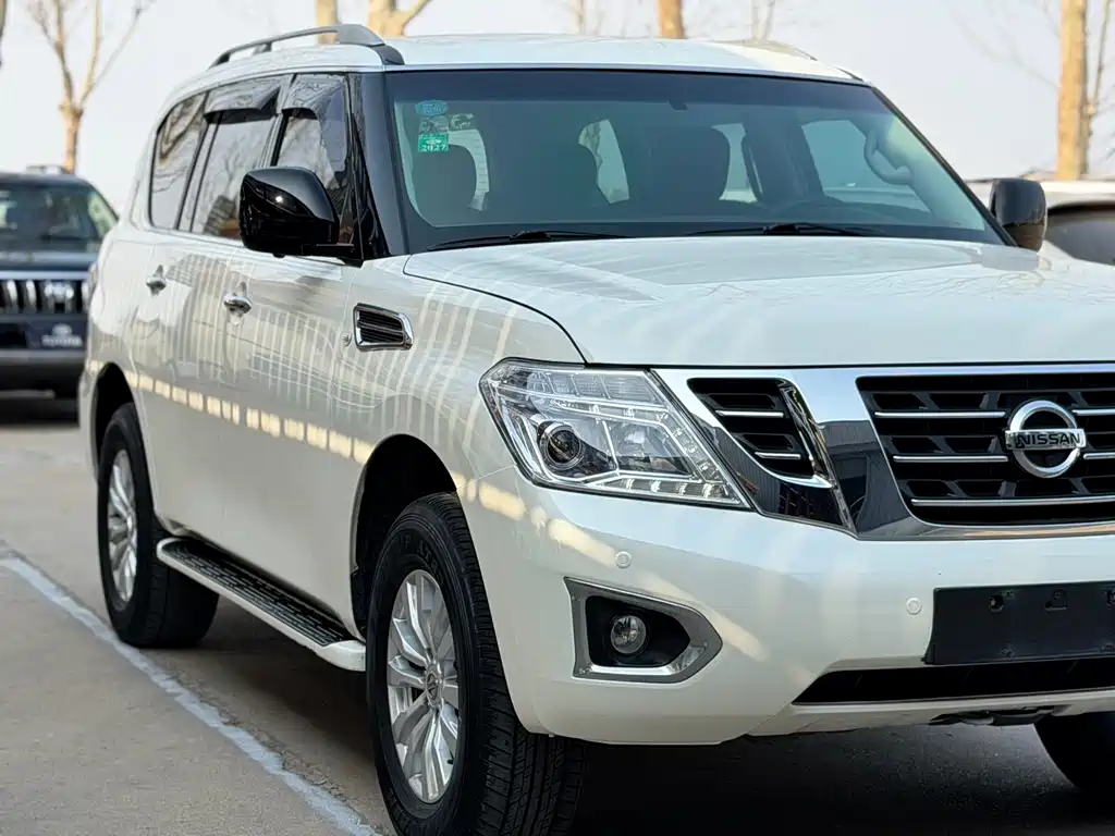 Nissan Patrol 2017 — фото 7