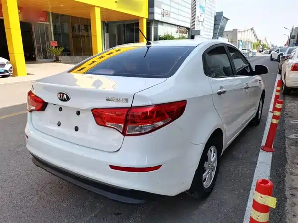 Kia K2 2012