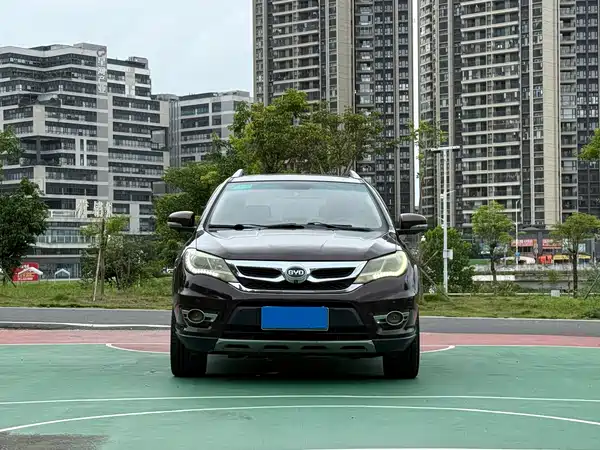 BYD S7 2015