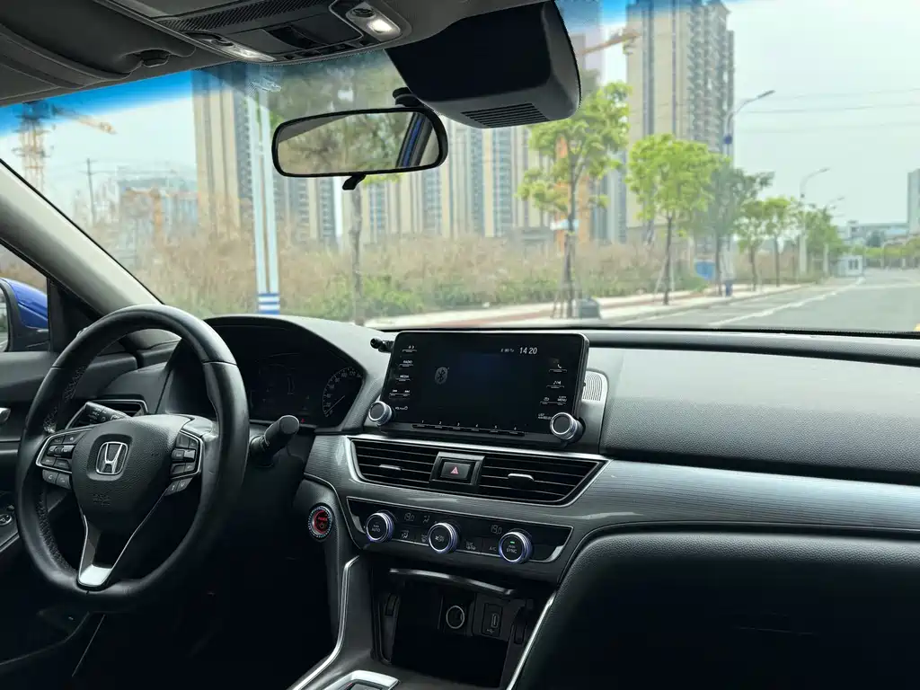 Honda Accord 2019 — фото 13