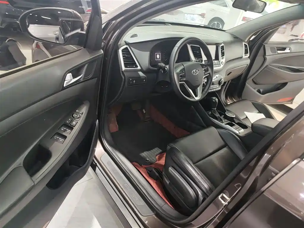 Hyundai Tucson 2016 — фото 16