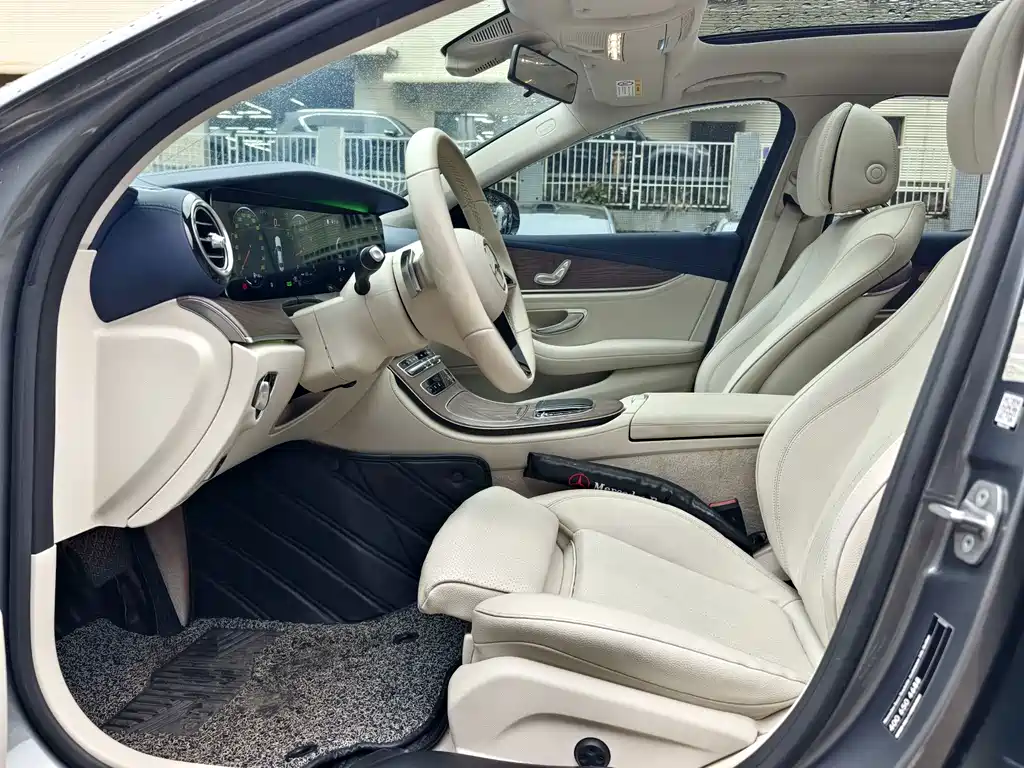 Mercedes-Benz E-Class 2021 — фото 10