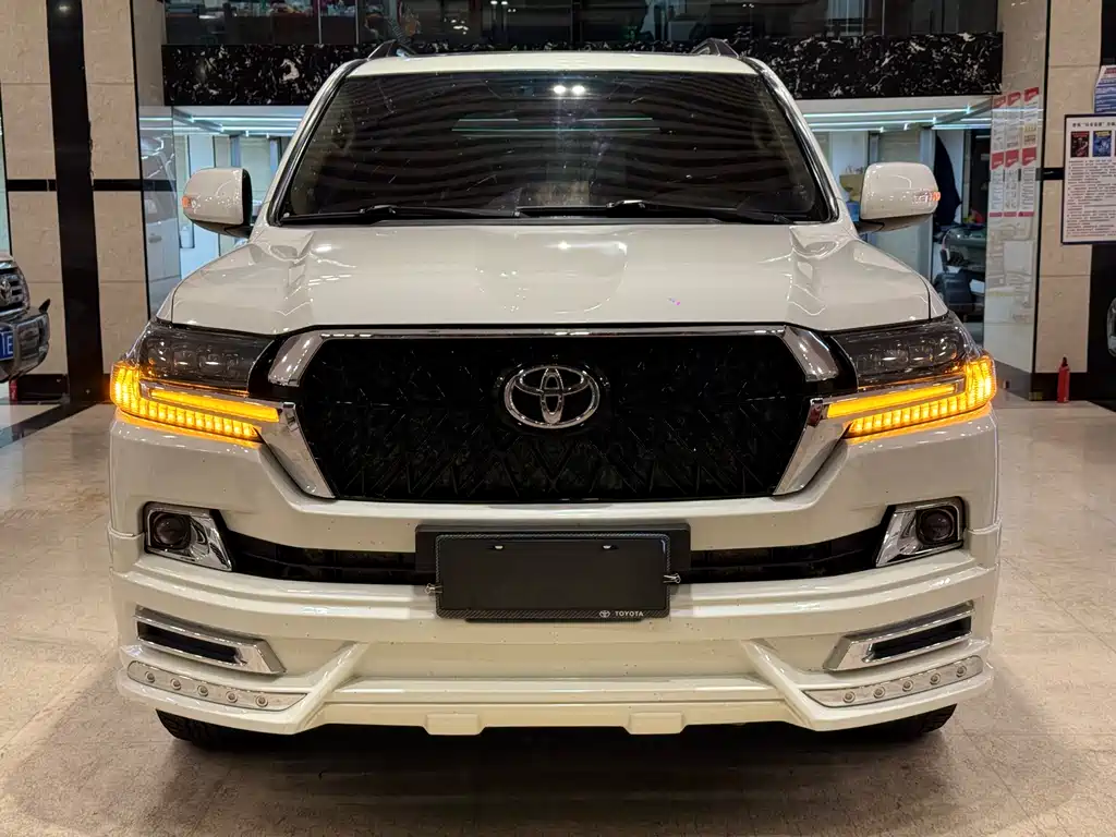 Toyota Land Cruiser 2012