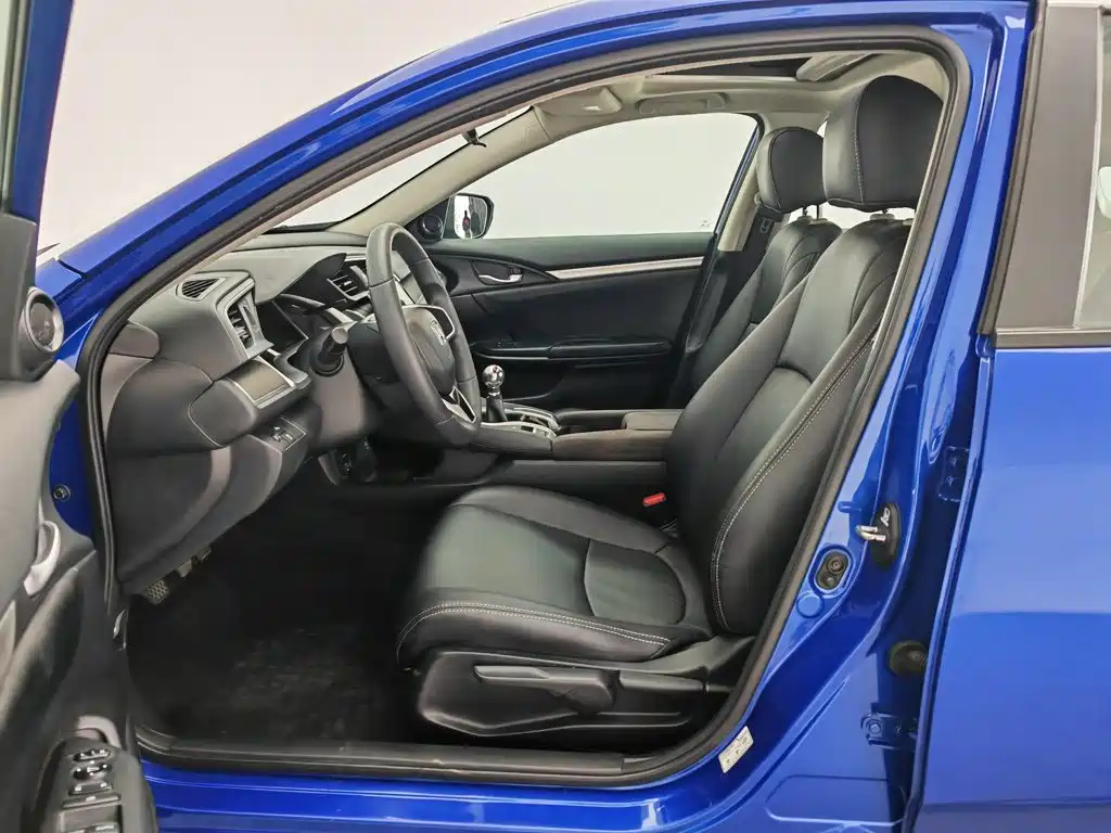 Honda Civic 2017 — фото 10