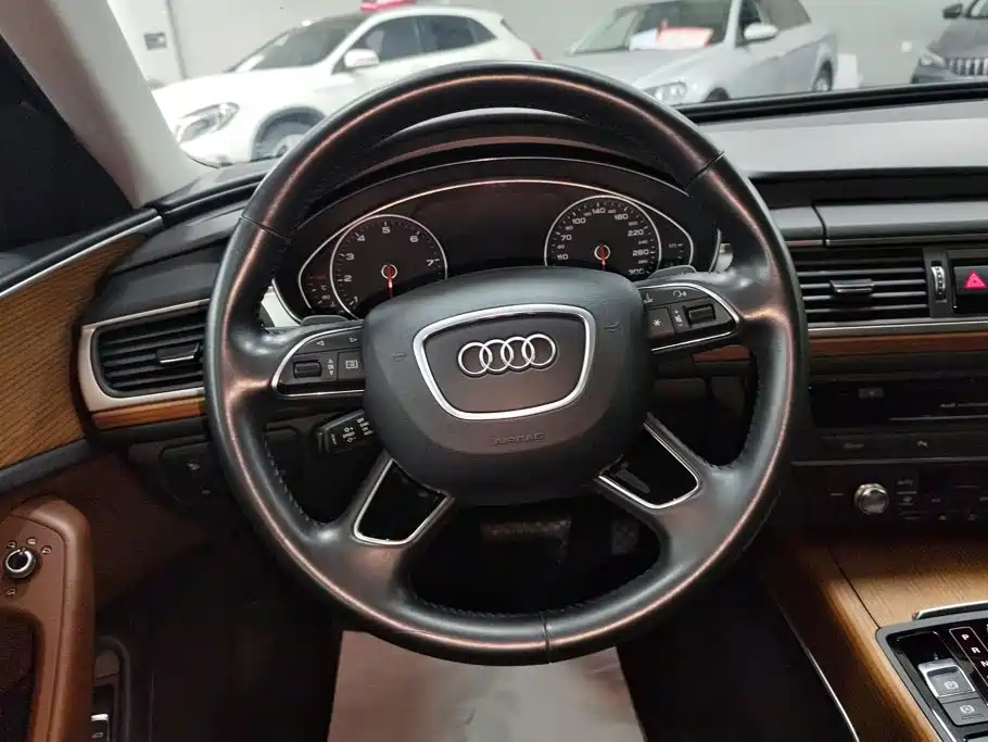 Audi A6L 2018 — фото 15
