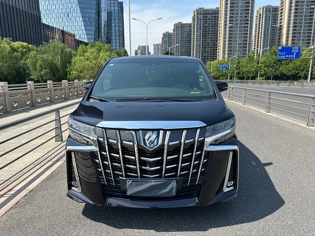 Toyota Alphard 2022