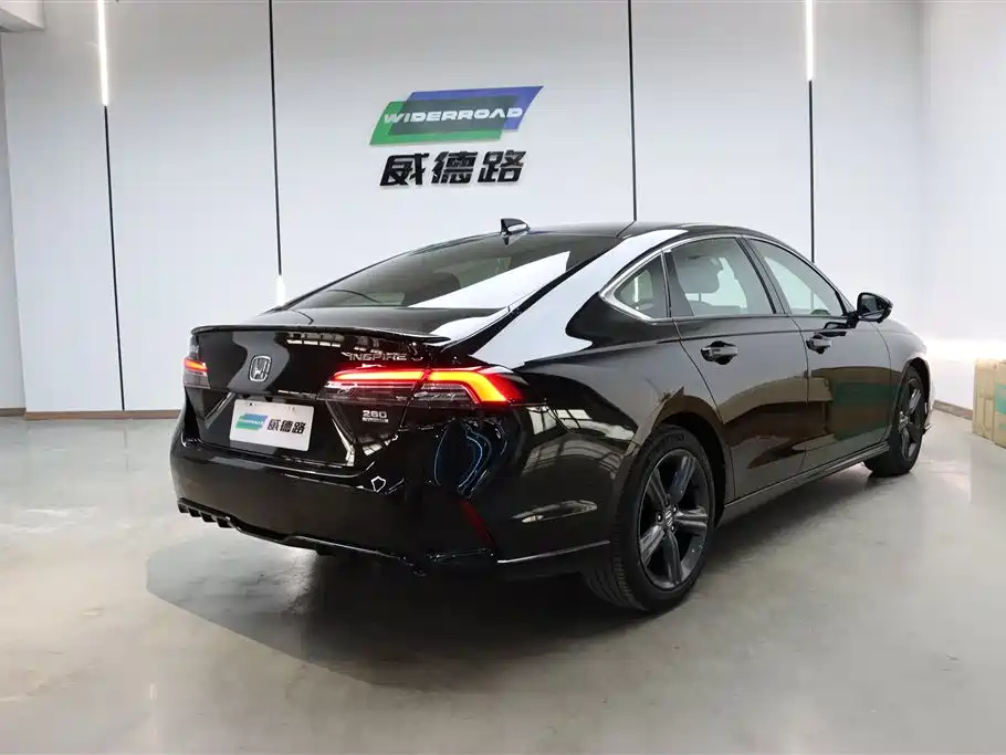 Honda Inspire 2025 — фото 4