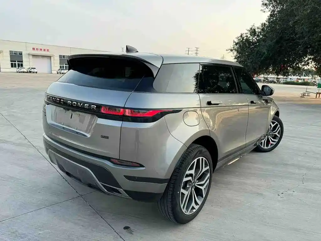 Land Rover Range Rover Evoque 2022 — фото 7