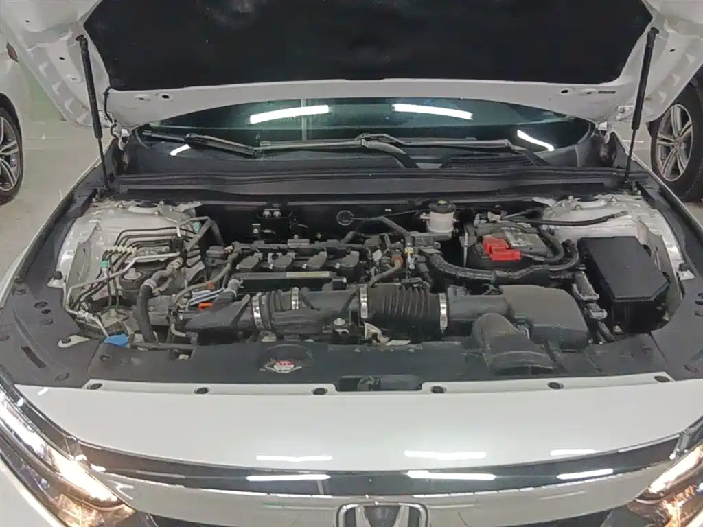 Honda Accord 2019 — фото 20