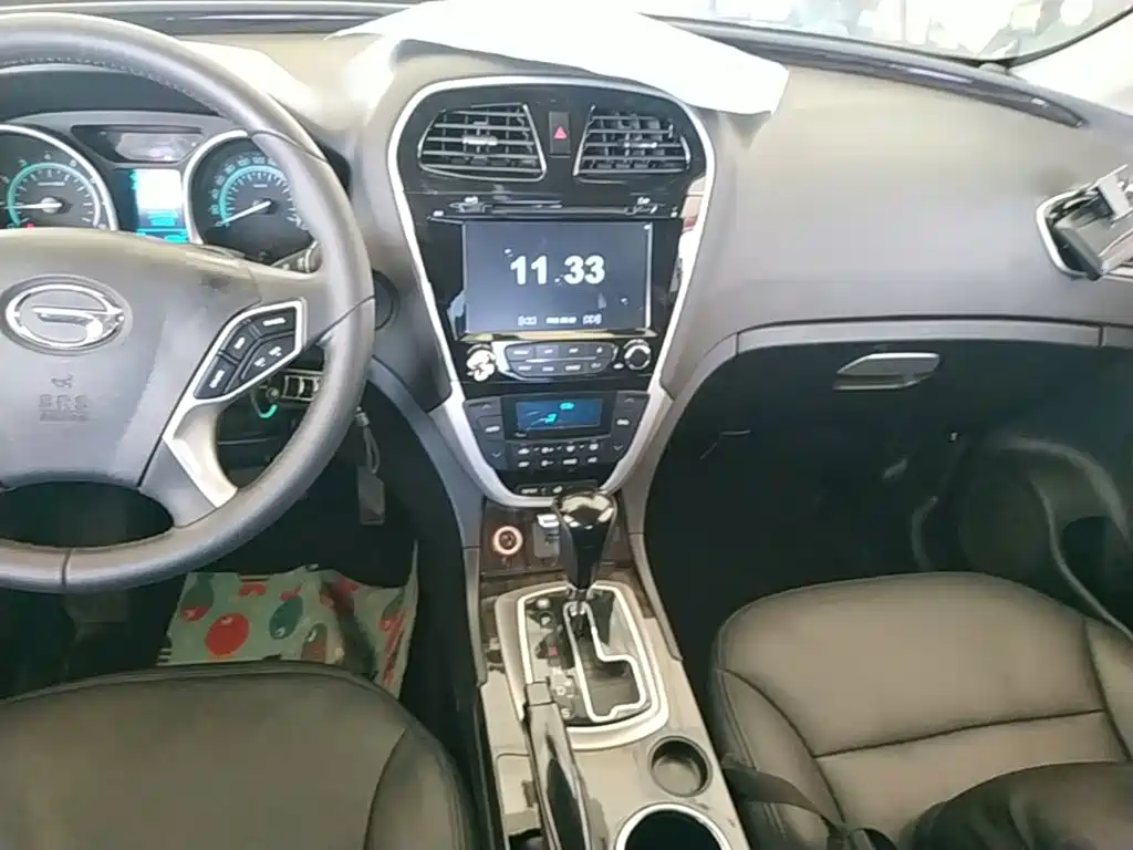 GAC Trumpchi GS5 Super 2015 — фото 13