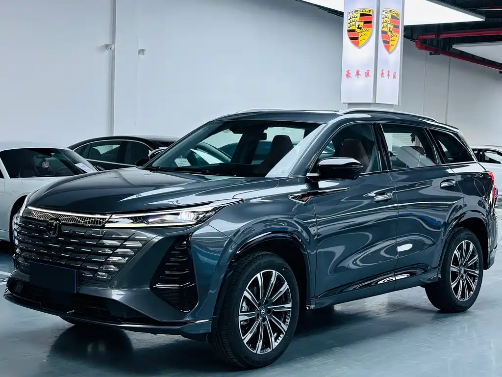Changan CS75 PLUS 2026 — фото 1