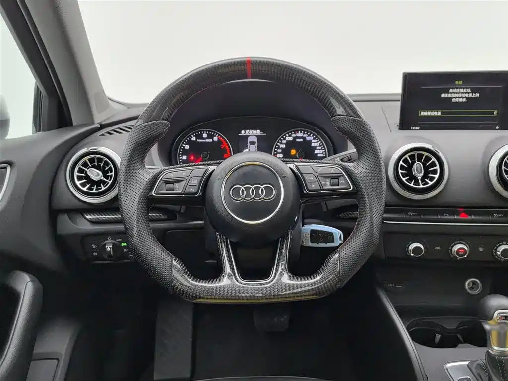 Audi A3 2017 — фото 11