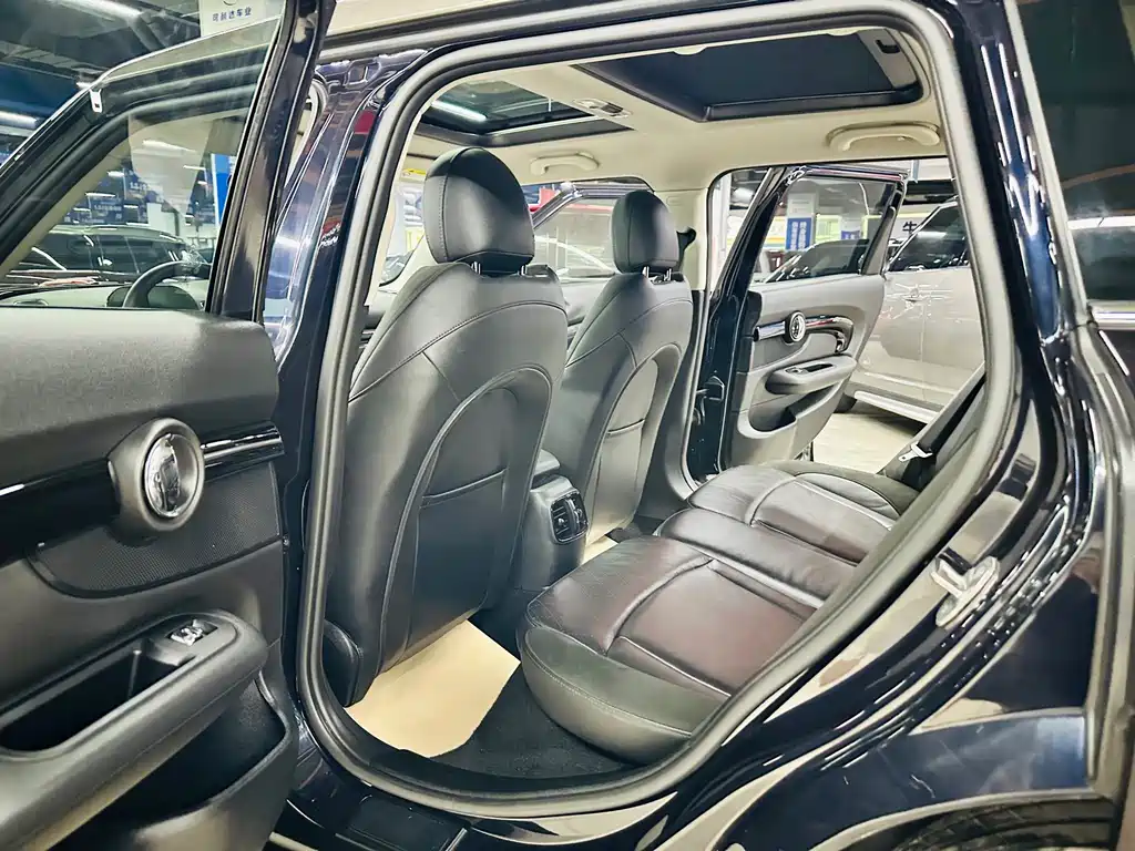 MINI Clubman 2021 — фото 22