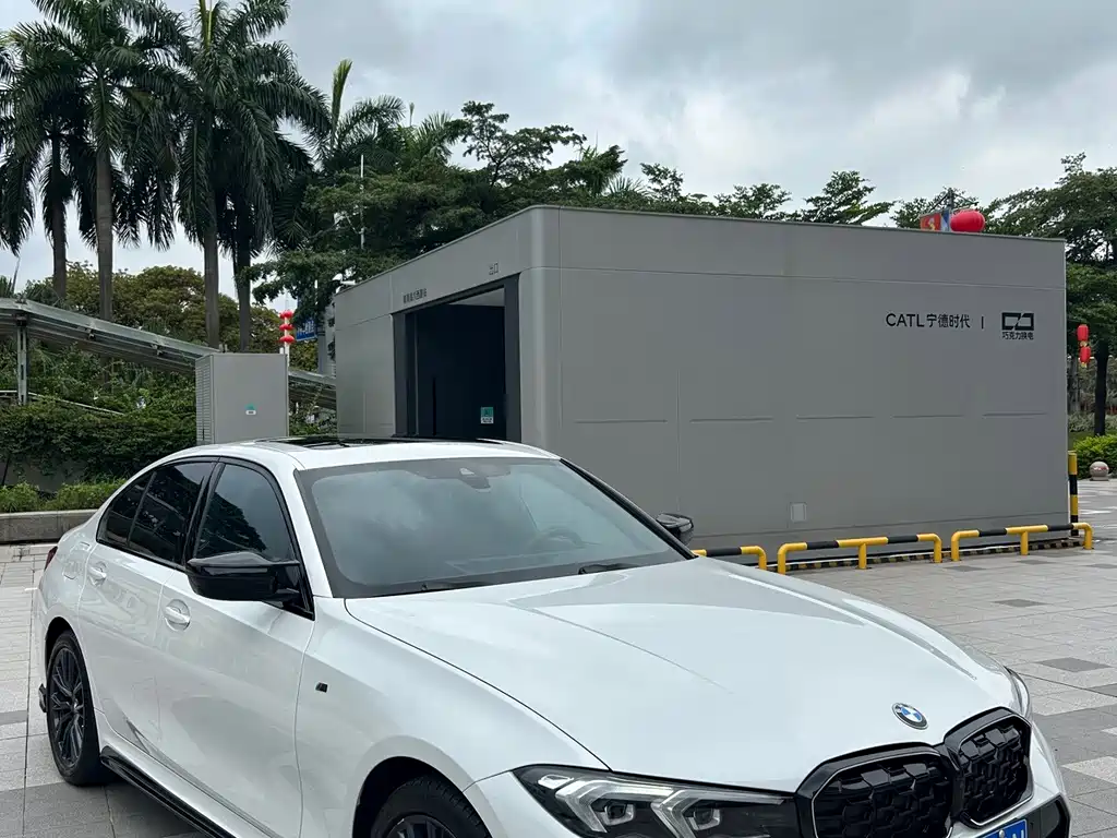 BMW 3 Series 2023
