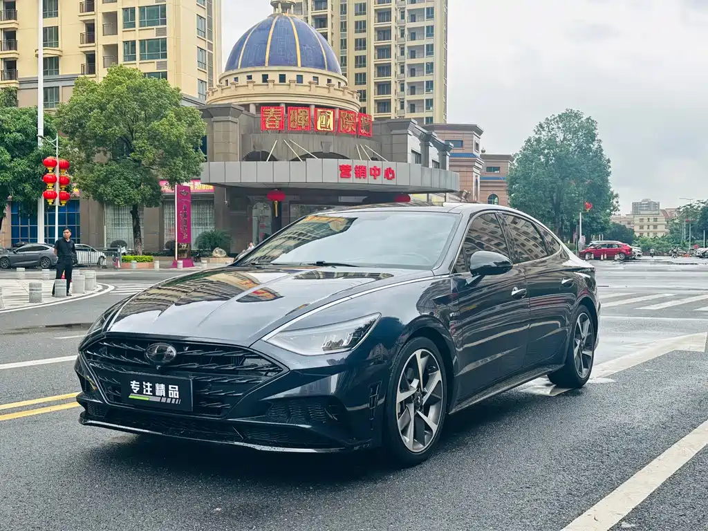 Hyundai Sonata 2020 — фото 1