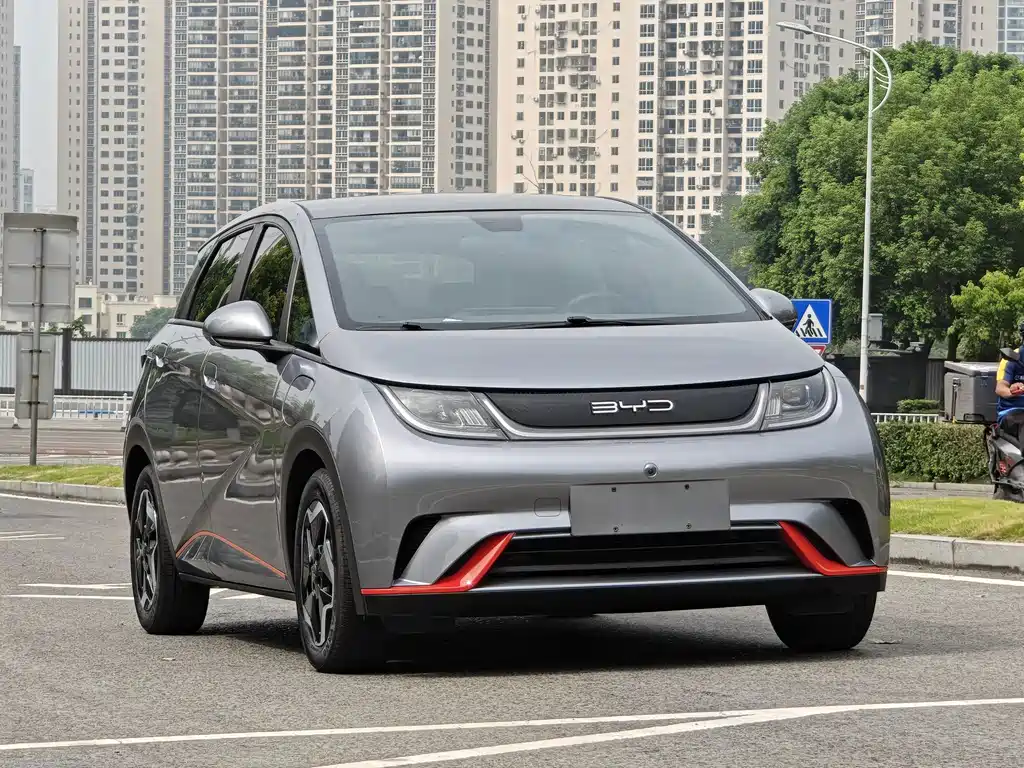 BYD Dolphin 2023