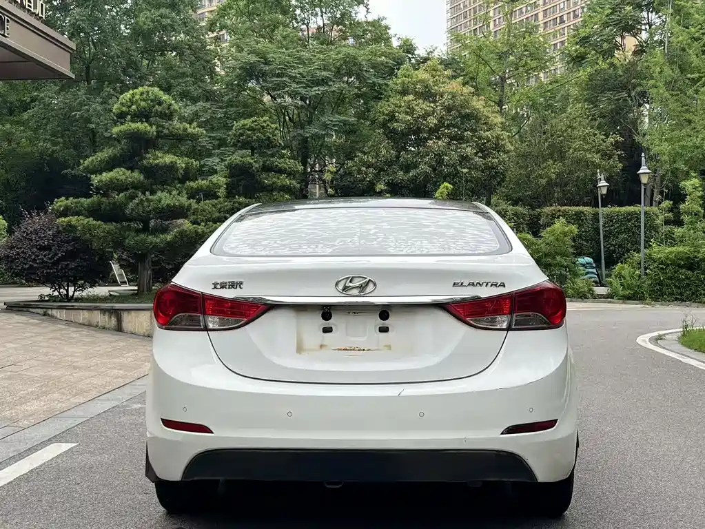 Hyundai Elantra Langdong 2015