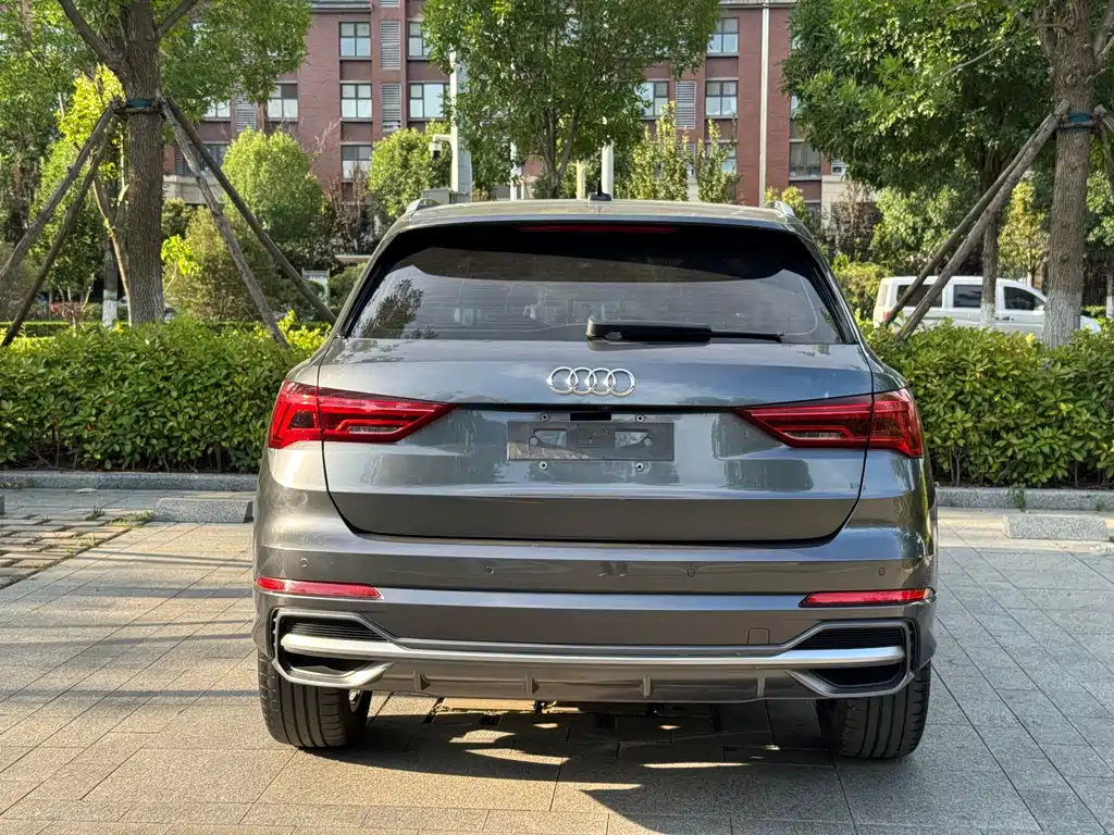 Audi Q3 2021