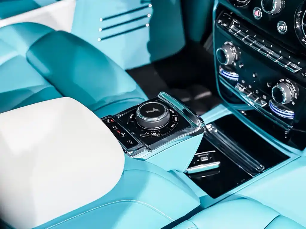 Rolls-Royce Phantom 2020 — фото 18