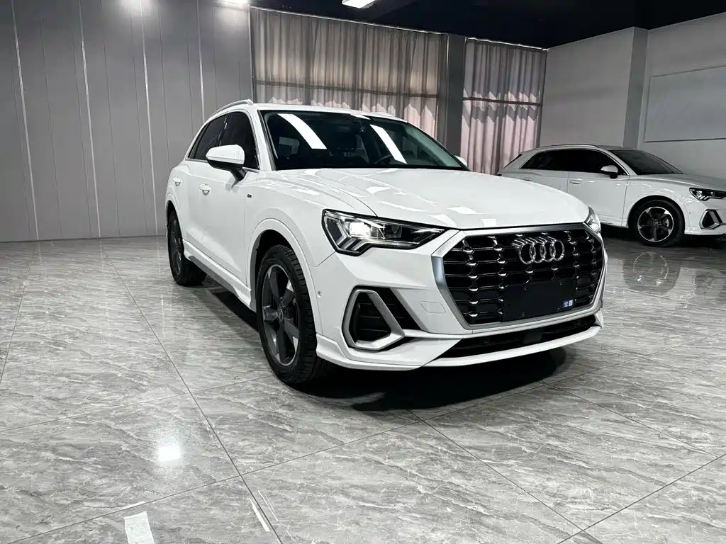 Audi Q3 2022
