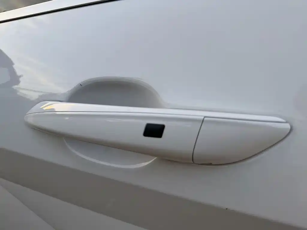 Hyundai Elantra 2024