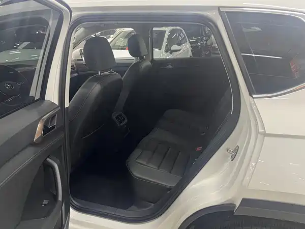 Volkswagen Tharu 2022