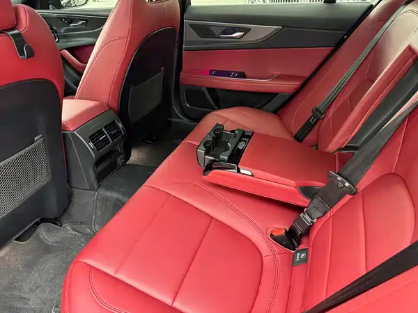 Jaguar XEL 2022