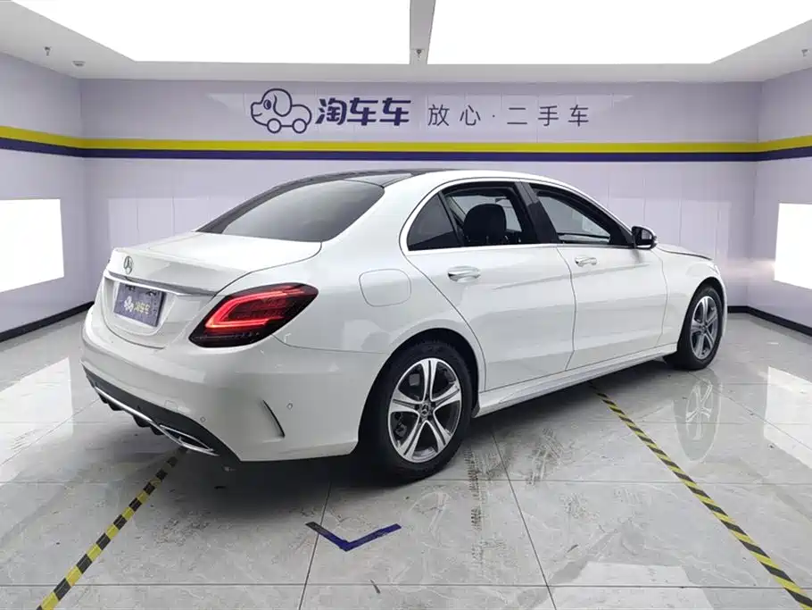 Mercedes-Benz C-Class 2021 — фото 3